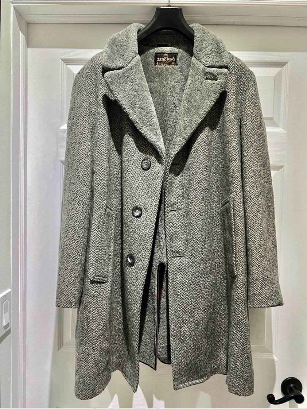 100% Pure Virgin Wool Herringbone Pea Coat with Furry Liner